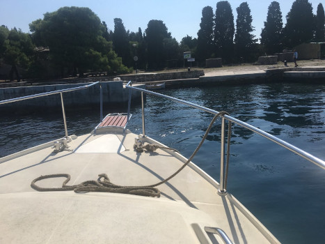 Photo of front part of the boat